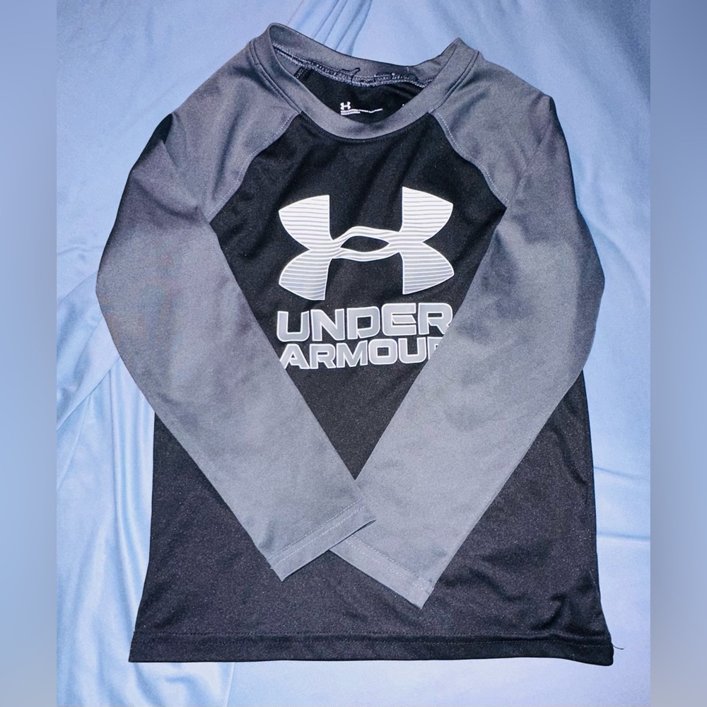 Under Armour Boys Long Sleeve Shirt